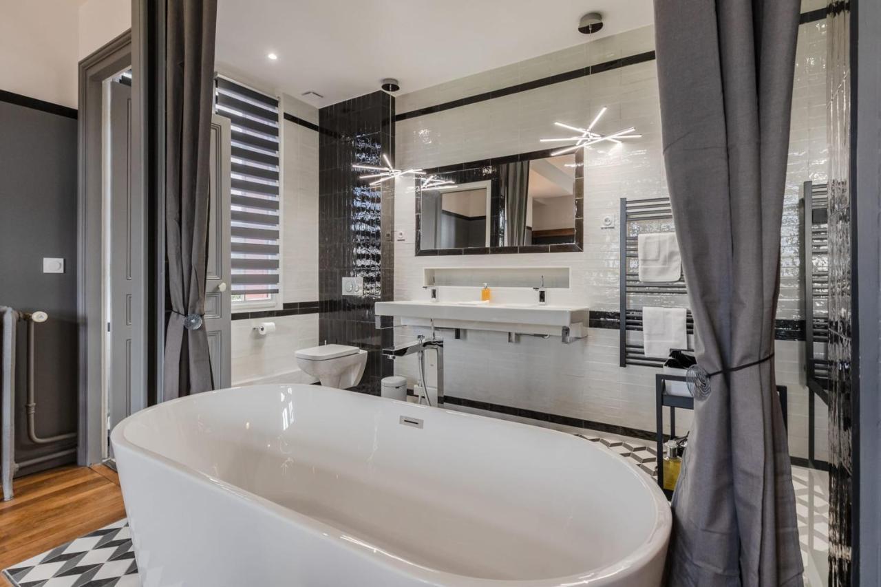 Le Manoir Des Embruns 14P - Location N1- Terrace- Public Parking 2 Min Villa Honfleur Exterior foto
